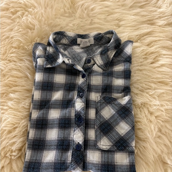 Passport Sleeveless Plaid Button Down Blue and White Soft Brushed Shirt - Picture 4 of 4